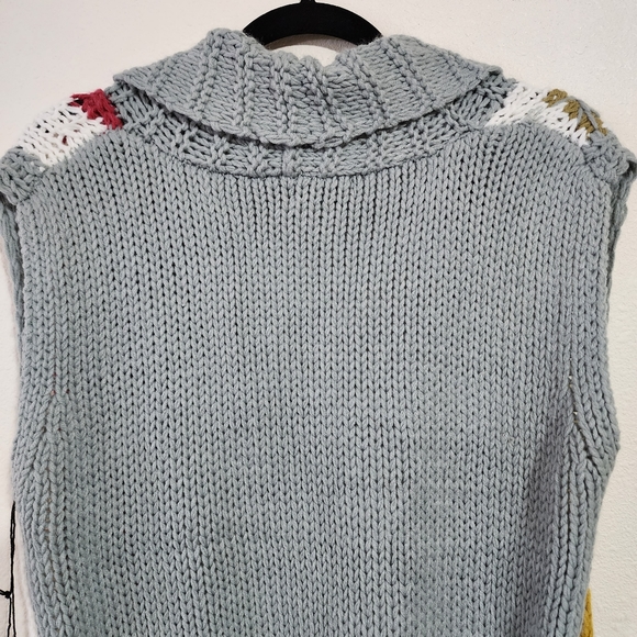 Vertigo sleeveless sweater NWT - Picture 10 of 10